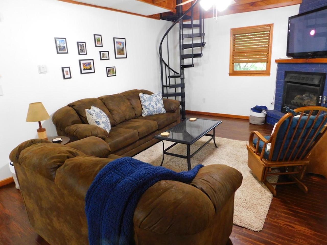 Trailseeker Cabin W King Bed Hot Tub At Red River Gorge Natural Bridge Stanton Extérieur photo